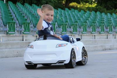 Samochody dla rocznego dziecka, 2, lub 3 latka - propozycje autek dla najmłodszych