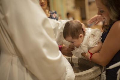 Co jest potrzebne do chrztu? Dokumenty i niezapomniane pamiątki